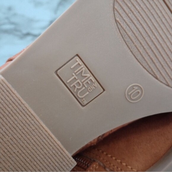 NWT Time and Tru Faux Suede Cognac Ankle Boots Size 10 - Picture 11 of 12